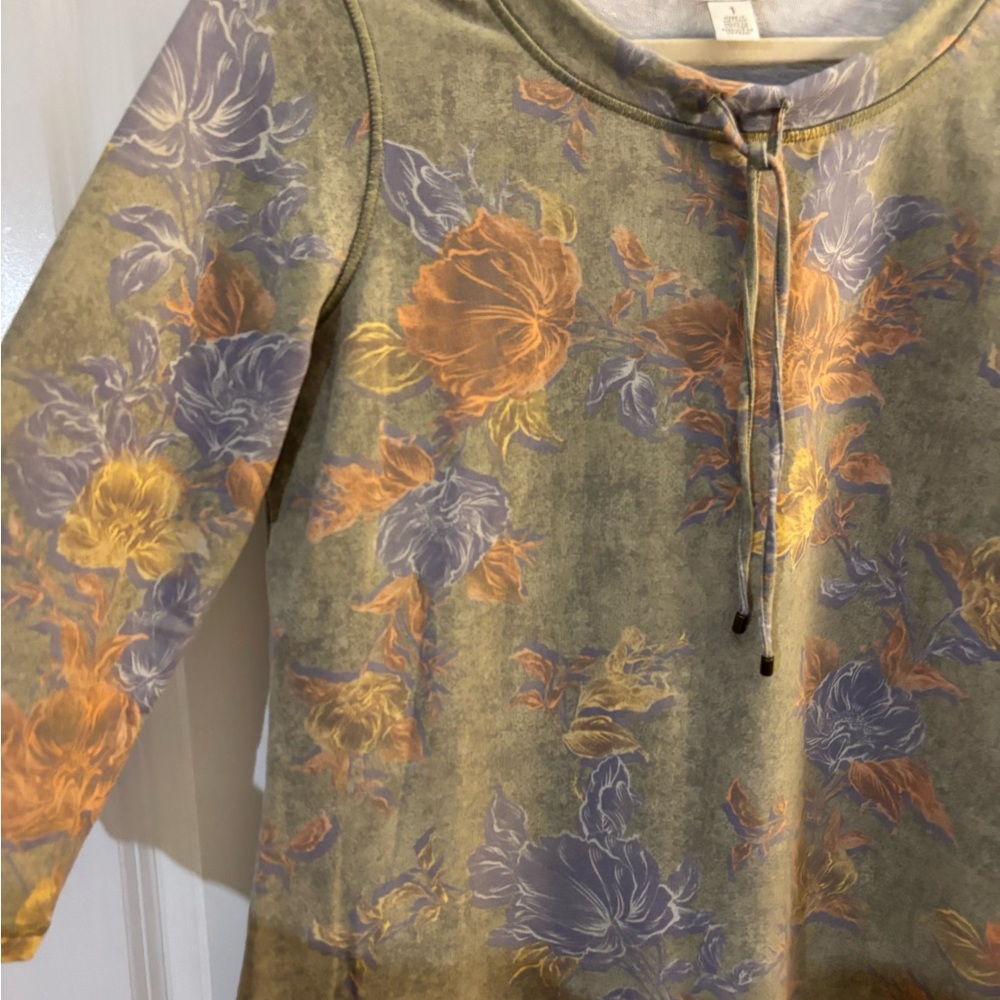 Chico’s Zenergy Floral Tie-Neck Tunic Floral Print Sz 1 / Med - Picture 5 of 7